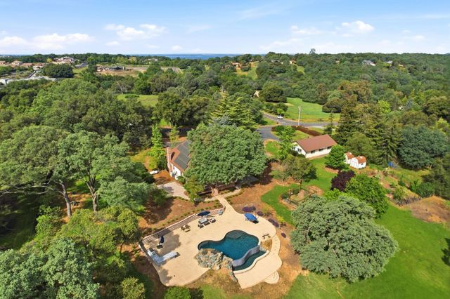 1790 Deer Valley Rd, Rescue, CA 95672