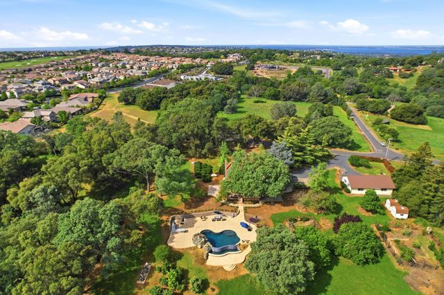 1790 Deer Valley Rd, Rescue, CA 95672