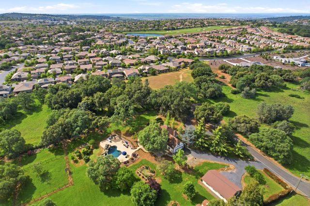 1790 Deer Valley Rd, Rescue, CA 95672