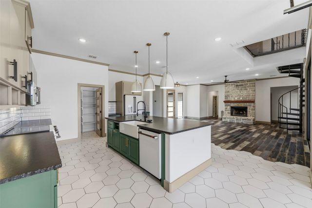 3217 Bairds Lane, Burleson, TX 76028