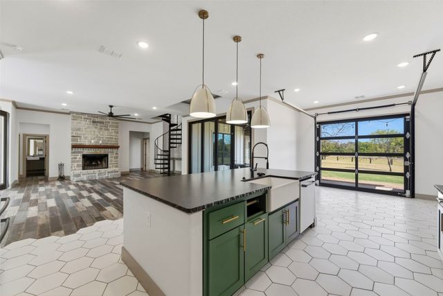 3217 Bairds Lane, Burleson, TX 76028