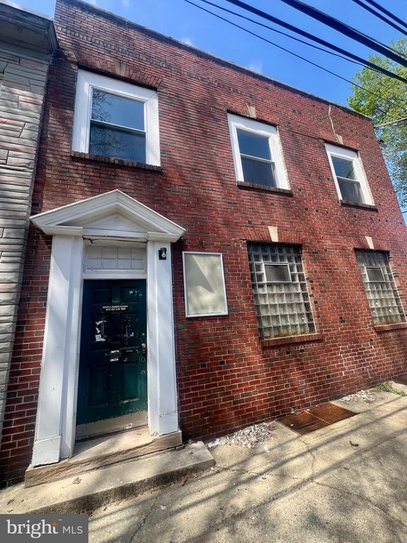 226 ORANGE ST, Reading, PA 19602