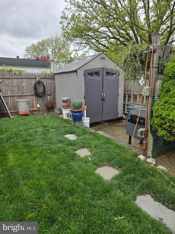 424 WOODLAWN AVE, Willow Grove, PA 19090