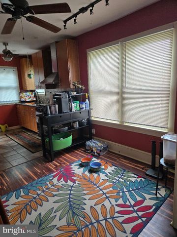 424 WOODLAWN AVE, Willow Grove, PA 19090