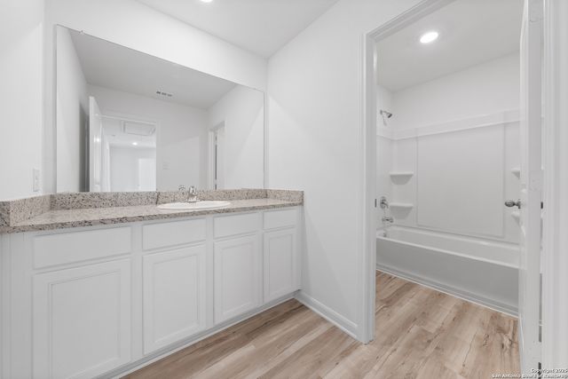 16013 Cabana Drive, Lytle, TX 78052