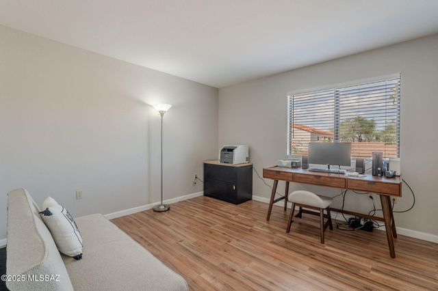 1493 W Hidden Crest Court, Green Valley, AZ 85622