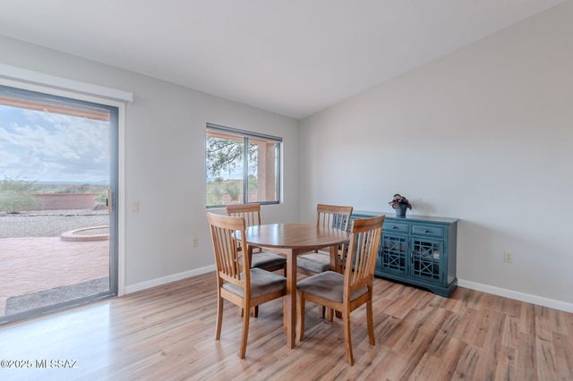 1493 W Hidden Crest Court, Green Valley, AZ 85622