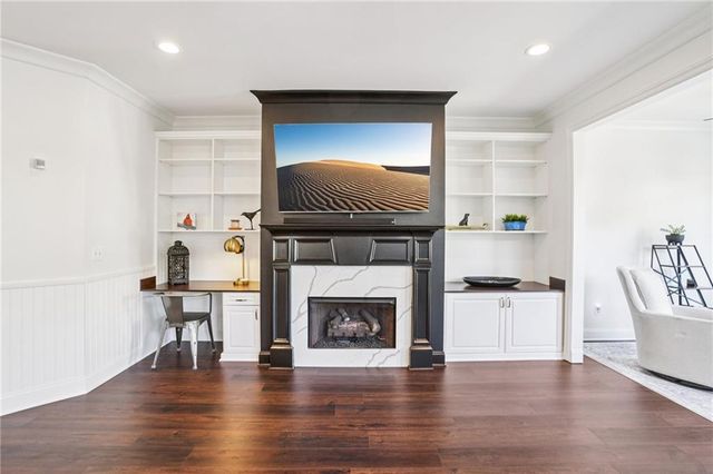 124 Laurel Crest Alley, Johns Creek, GA 30024