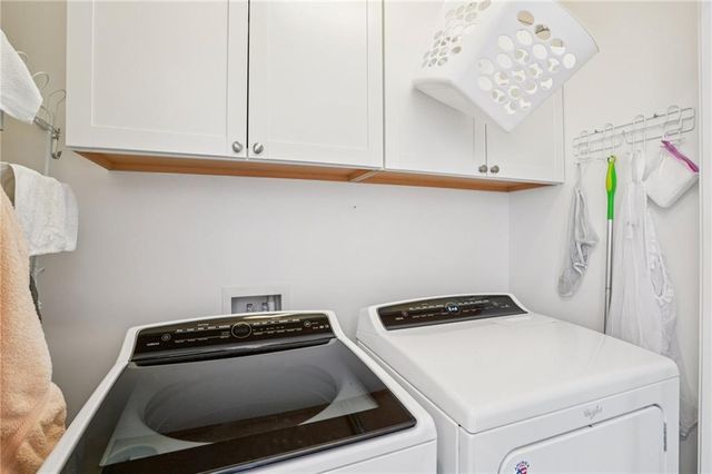 124 Laurel Crest Alley, Johns Creek, GA 30024