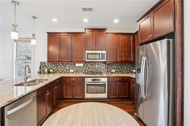 124 Laurel Crest Alley, Johns Creek, GA 30024