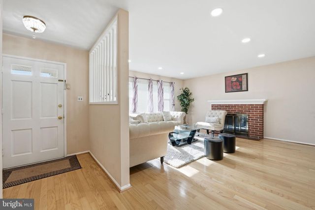 5209 COLUMBIA RD, Springfield, VA 22151