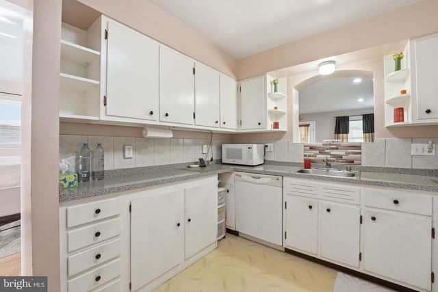 5209 COLUMBIA RD, Springfield, VA 22151