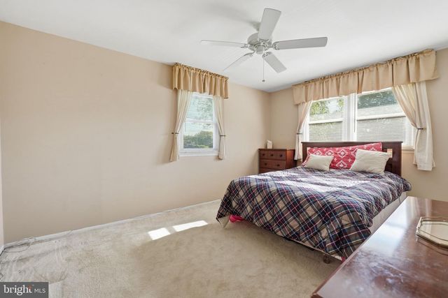 5209 COLUMBIA RD, Springfield, VA 22151