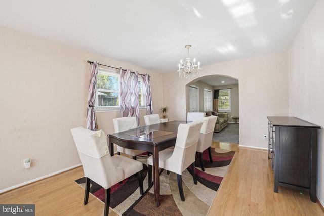 5209 COLUMBIA RD, Springfield, VA 22151