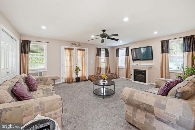 5209 COLUMBIA RD, Springfield, VA 22151