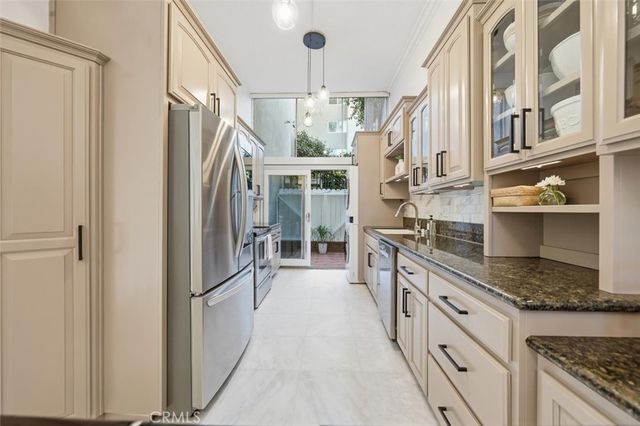 5658 Ravenspur Drive 208, Rancho Palos Verdes, CA 90275