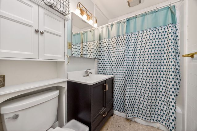 3702 54th Street, Des Moines, IA 50310