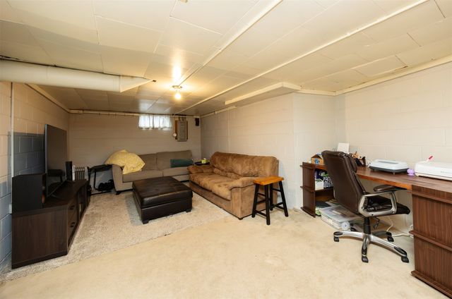 3702 54th Street, Des Moines, IA 50310