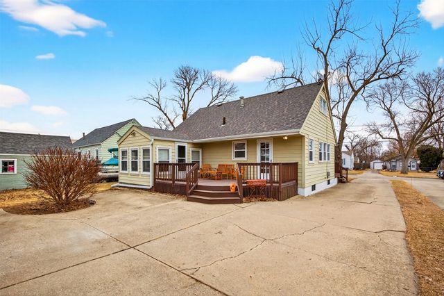 3702 54th Street, Des Moines, IA 50310