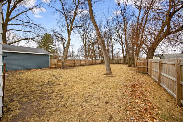 3702 54th Street, Des Moines, IA 50310