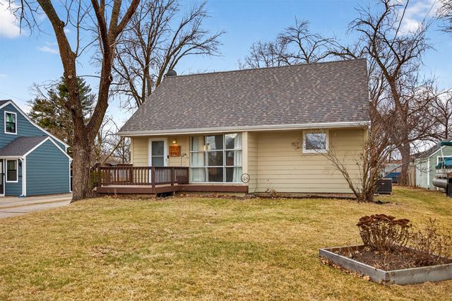 3702 54th Street, Des Moines, IA 50310