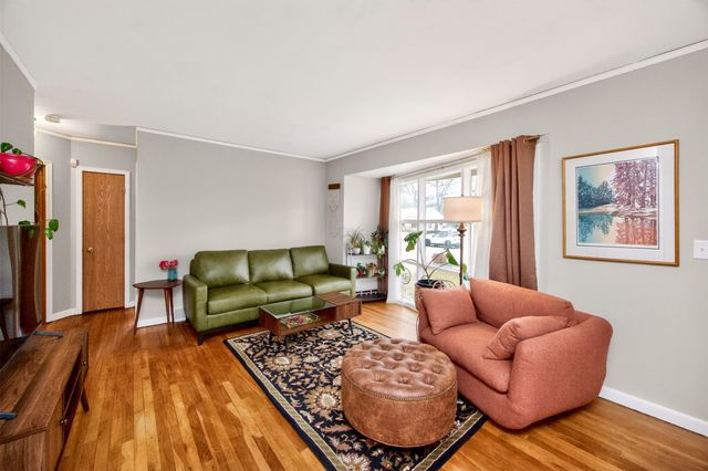 3702 54th Street, Des Moines, IA 50310