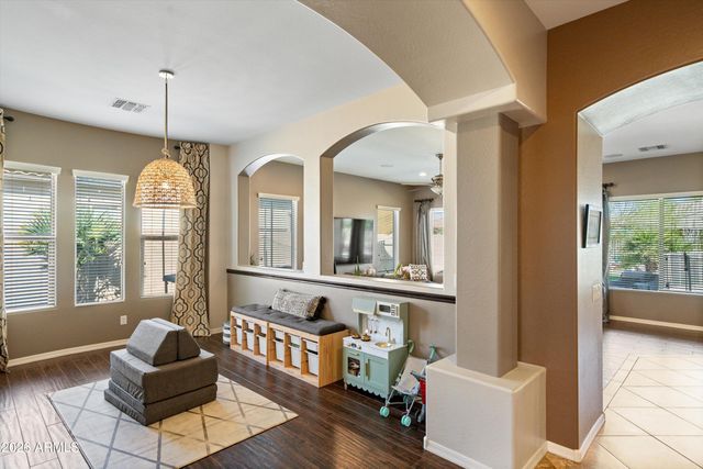 19210 W OREGON Avenue, Litchfield Park, AZ 85340