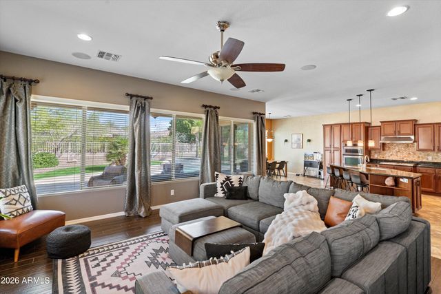 19210 W OREGON Avenue, Litchfield Park, AZ 85340