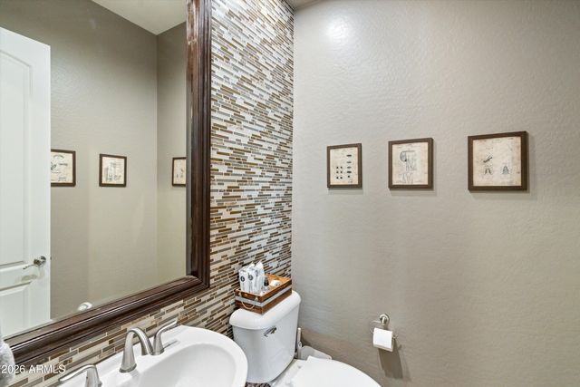 19210 W OREGON Avenue, Litchfield Park, AZ 85340