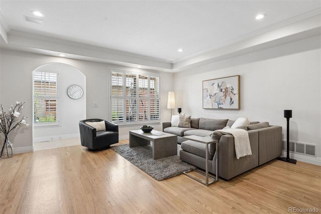 132 S Monroe Street, Denver, CO 80209
