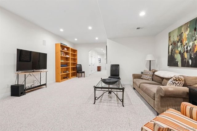 132 S Monroe Street, Denver, CO 80209