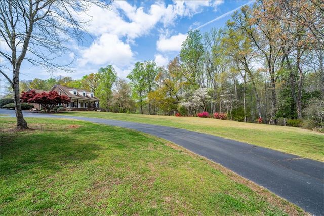 187 Meadow Brook Lane, Pickens, SC 29671