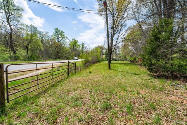 187 Meadow Brook Lane, Pickens, SC 29671