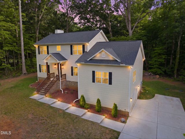 602 Appaloosa Trail, Bahama, NC 27503