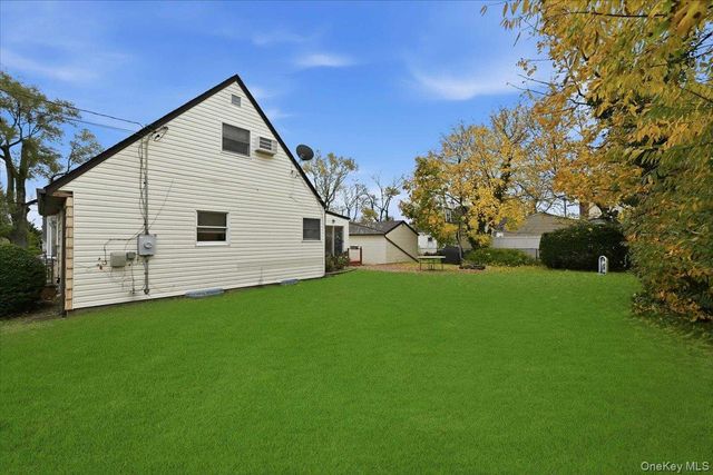 979 Merillon Avenue, Westbury, NY 11590