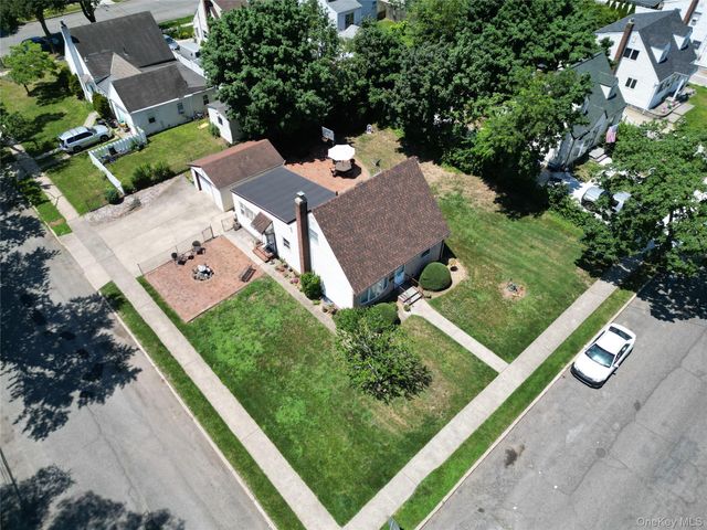 979 Merillon Avenue, Westbury, NY 11590