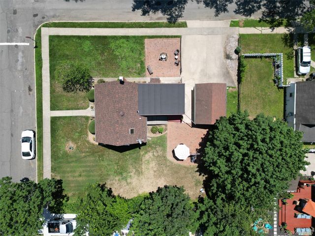 979 Merillon Avenue, Westbury, NY 11590