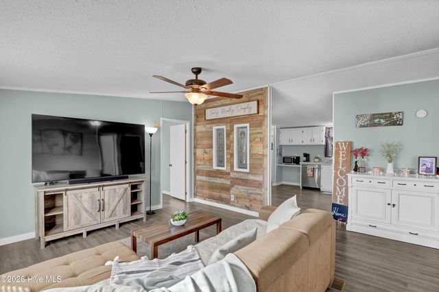 307 Buttonwood Court, Rocky Point, NC 28457