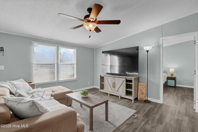 307 Buttonwood Court, Rocky Point, NC 28457