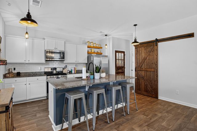 384 Bering Lane, Summerville, SC 29486