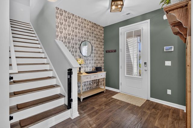 384 Bering Lane, Summerville, SC 29486