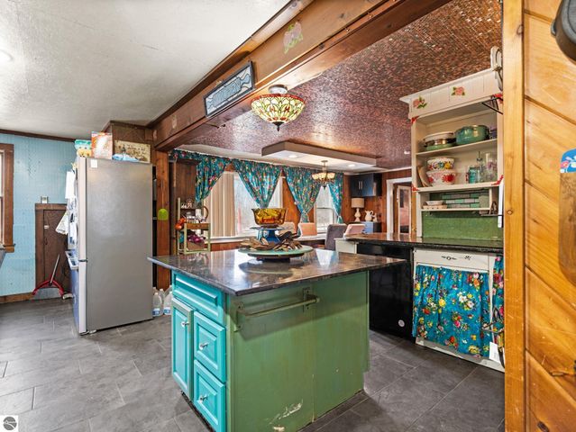 6757 19 Mile Road, Marion, MI 49665