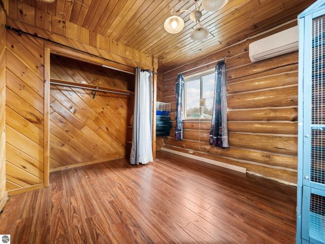 6757 19 Mile Road, Marion, MI 49665
