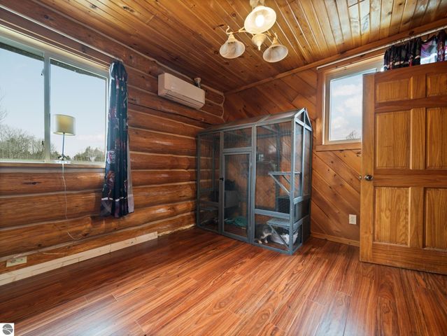 6757 19 Mile Road, Marion, MI 49665