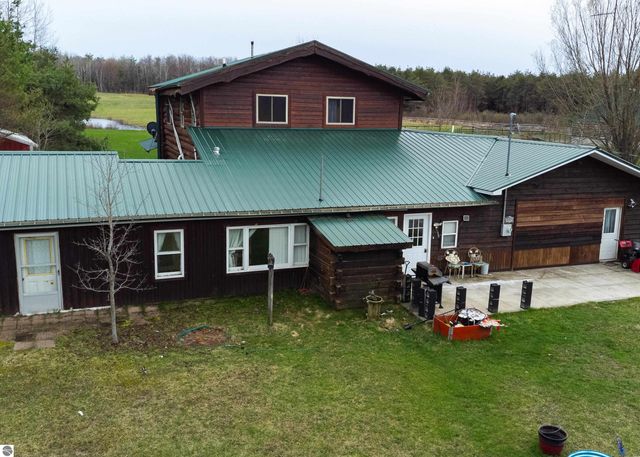 6757 19 Mile Road, Marion, MI 49665