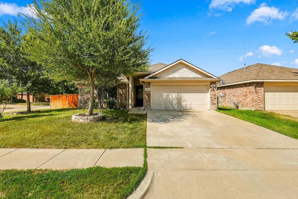 4301 Grassmere Road, Fort Worth, TX 76244 — exterior