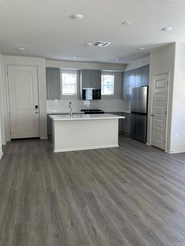 28325 Via Moscotel, Temecula, CA 92591