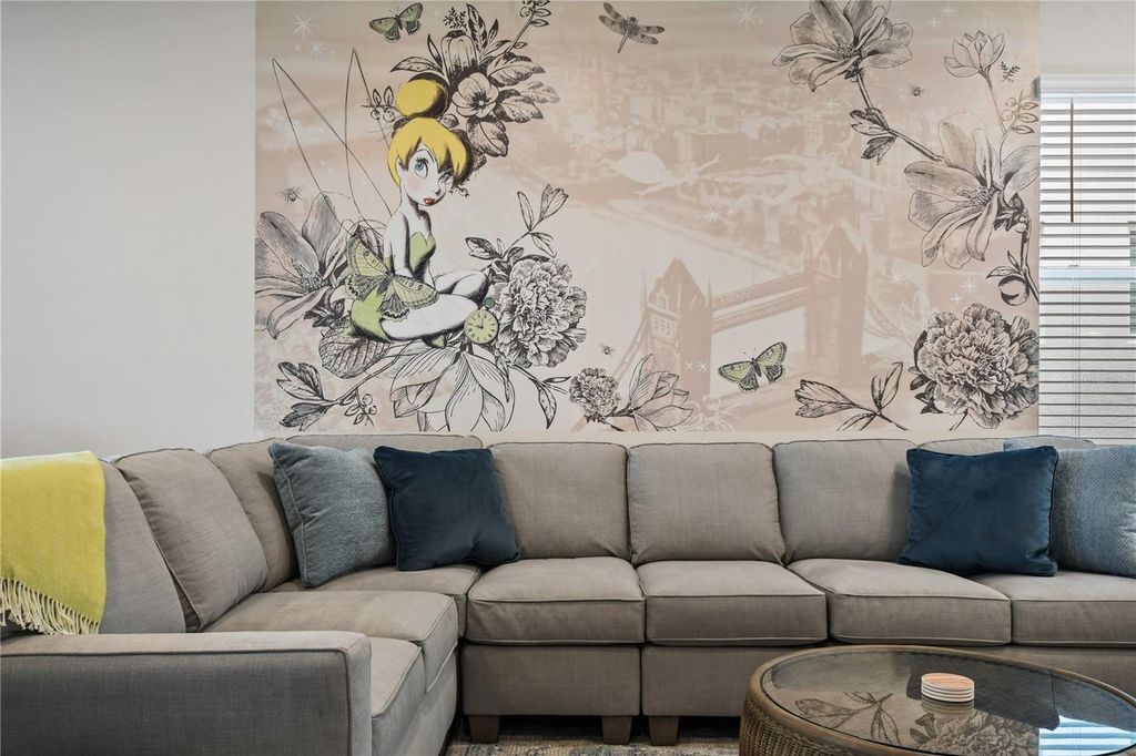 Image 13 of property listing at 1707 KONA LANE, Davenport, FL 33897