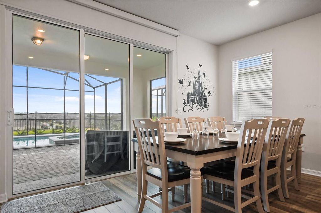 Image 14 of property listing at 1707 KONA LANE, Davenport, FL 33897