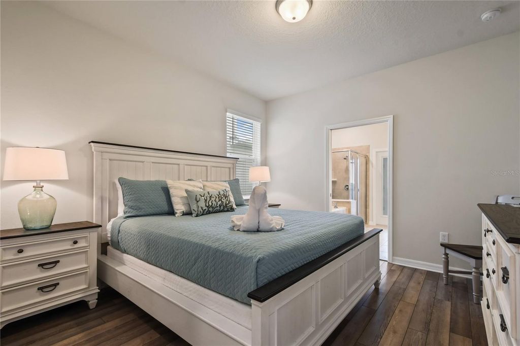 Image 16 of property listing at 1707 KONA LANE, Davenport, FL 33897